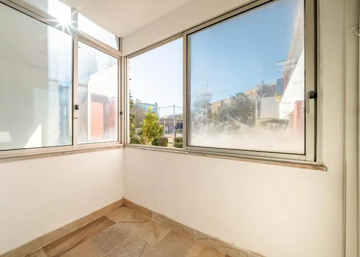 Guestready - Retreat In * Almada